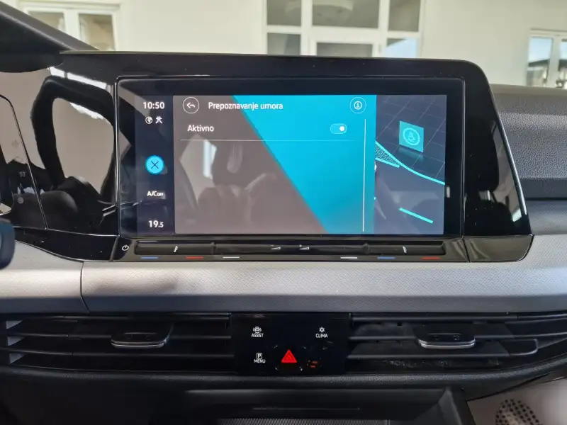 Volkswagen Golf 8 Dizel 2021. godište - Slika 27