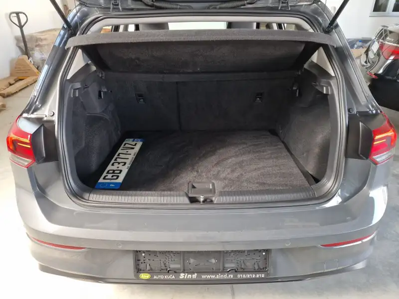 Volkswagen Golf 8 Dizel 2021. godište - Slika 33