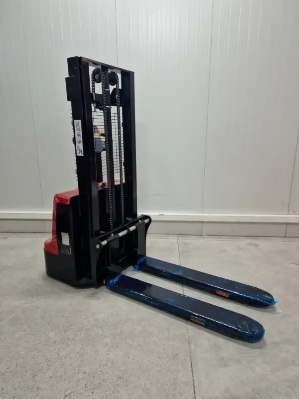 Viljuškar Premium Električni Staker SES 1525