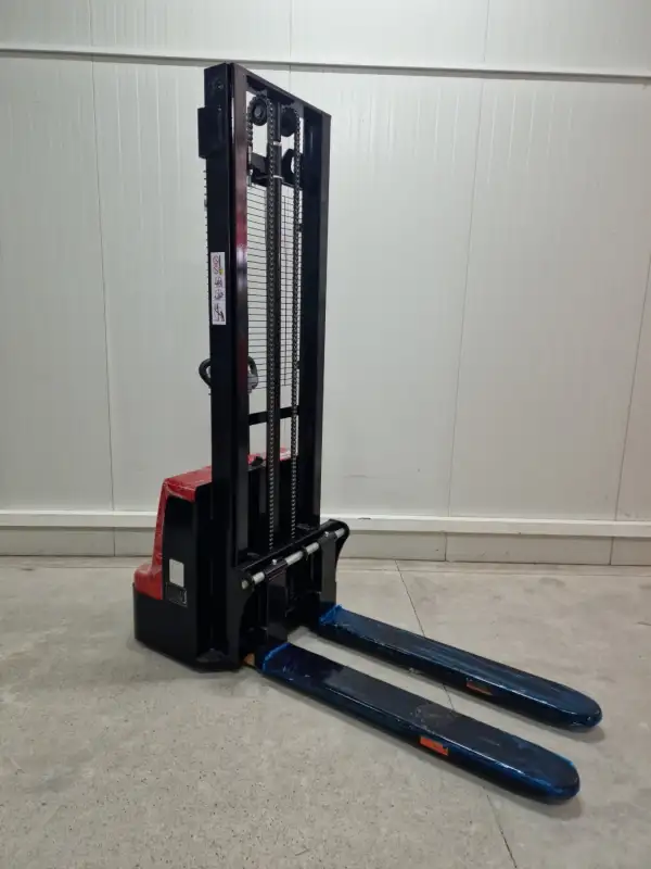 Viljuškar Premium Električni Staker SES 1535