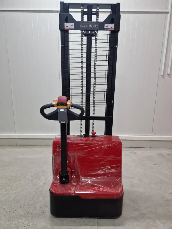 Premium Električni Staker SES 1535 2026. godište - Slika 4