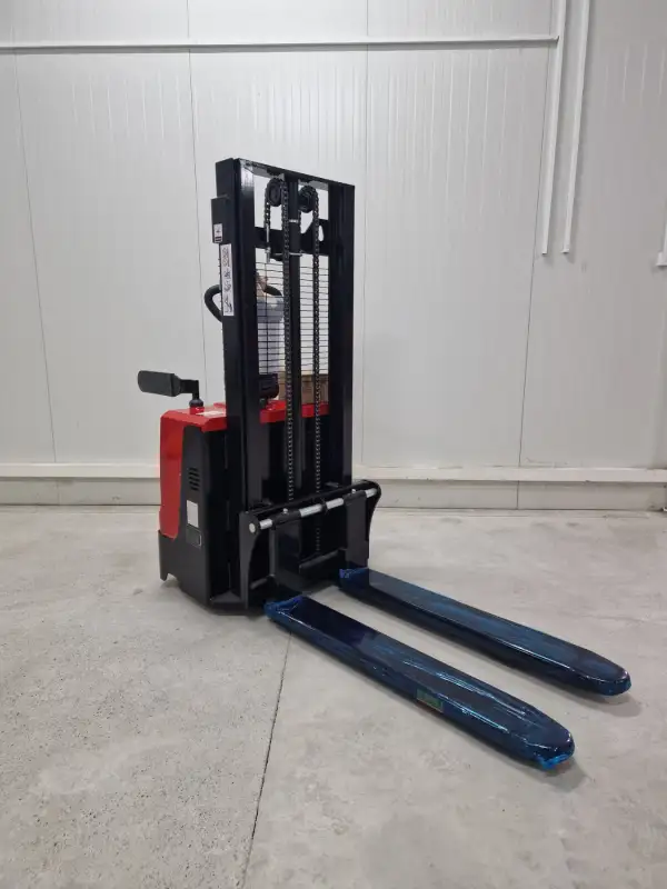 Viljuškar Premium Električni Staker SESG 1525