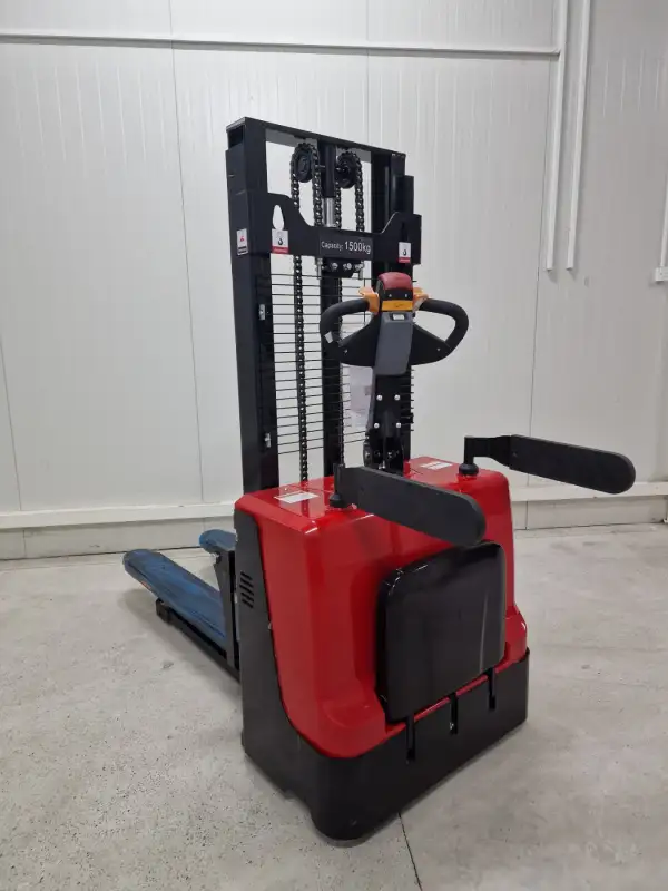 Premium Električni Staker SESG 1525 2026. godište - Slika 4