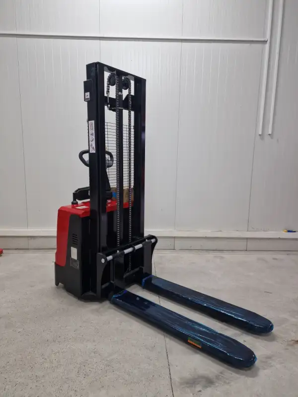Viljuškar Premium Električni Staker SESG 1530