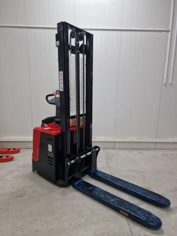 Viljuškar Premium Električni Staker SESG 1535
